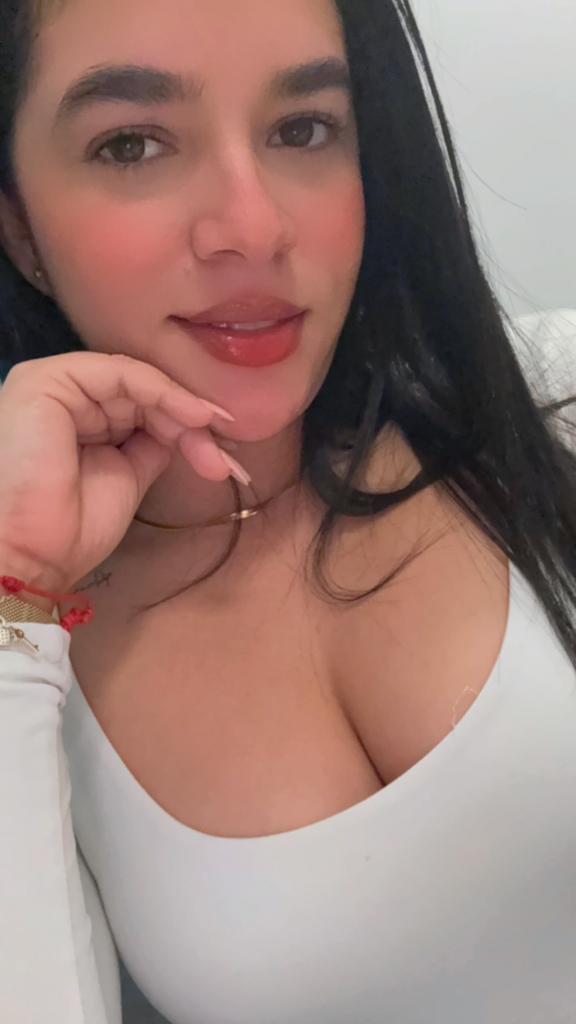 Chica busca chico en Tenerife: 