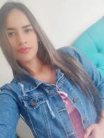 613976902: Chica busca chico en Madrid