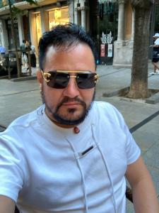 Chico busca chica en Gerona: 