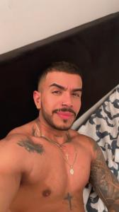 Chico busca chica en Las Palmas: 