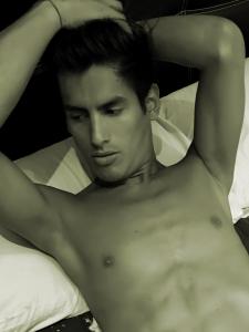 610651836: Chico busca chica en Barcelona