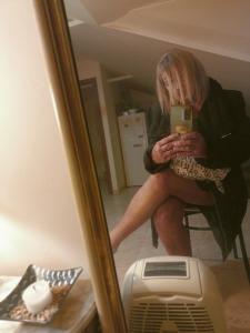 645179853: Chica busca chico en Pontevedra