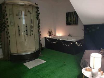 Chica busca chico en Sevilla: 