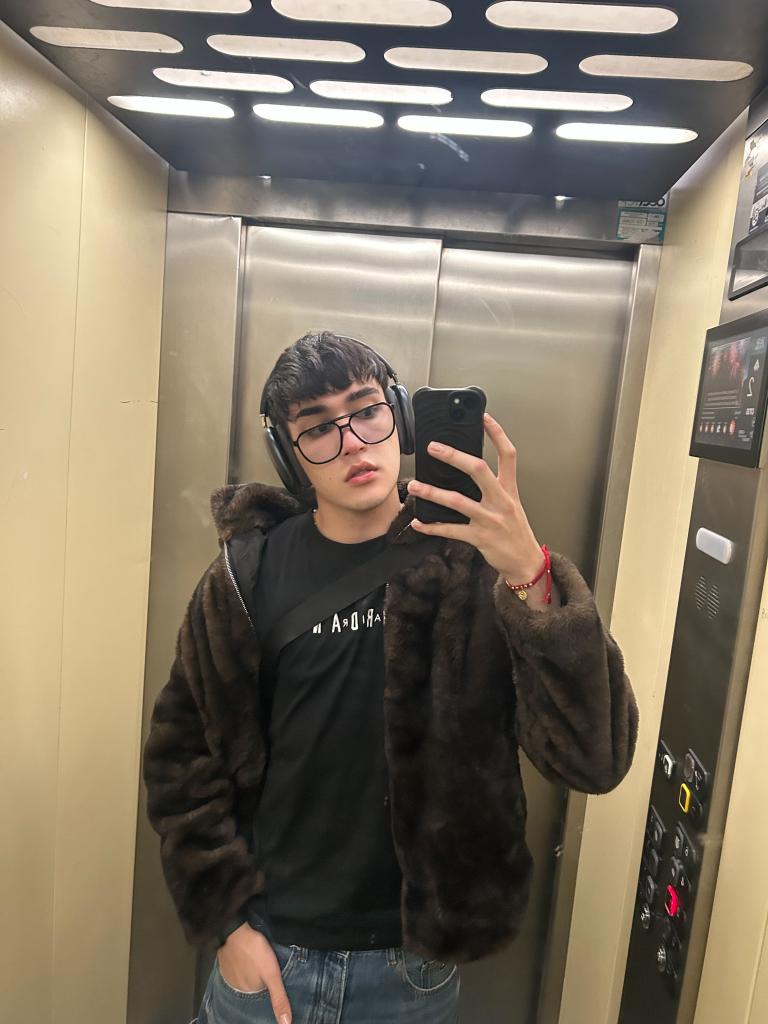 Chico busca chica en Asturias: 