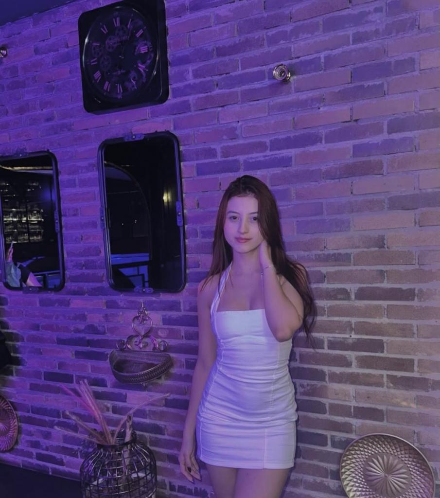 642429132: Chica busca chico en Alicante