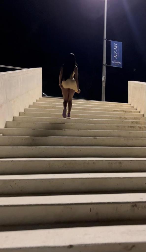 742052487: Chica busca chico en Madrid