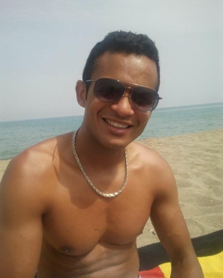 613293071: Chico busca chica en Huelva