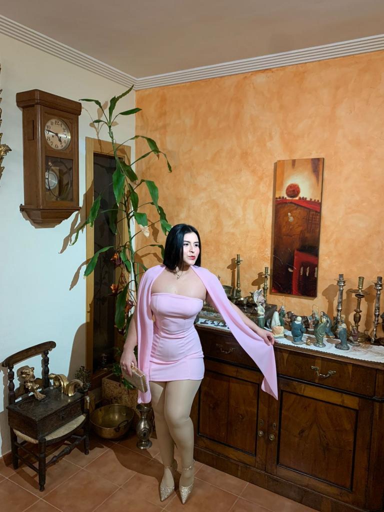 655244318: Chica busca chico en Zaragoza