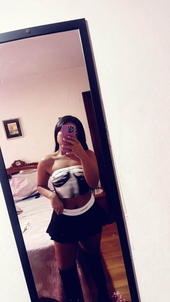 Chica busca chico en Cádiz: 