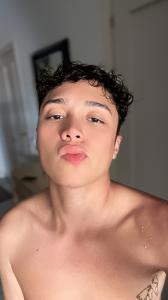 678745437: Chico busca chica en Córdoba