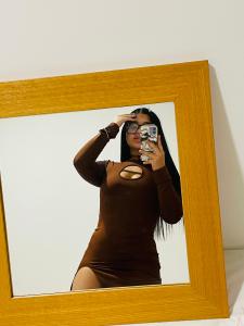 613682151: Chica busca chico en Madrid