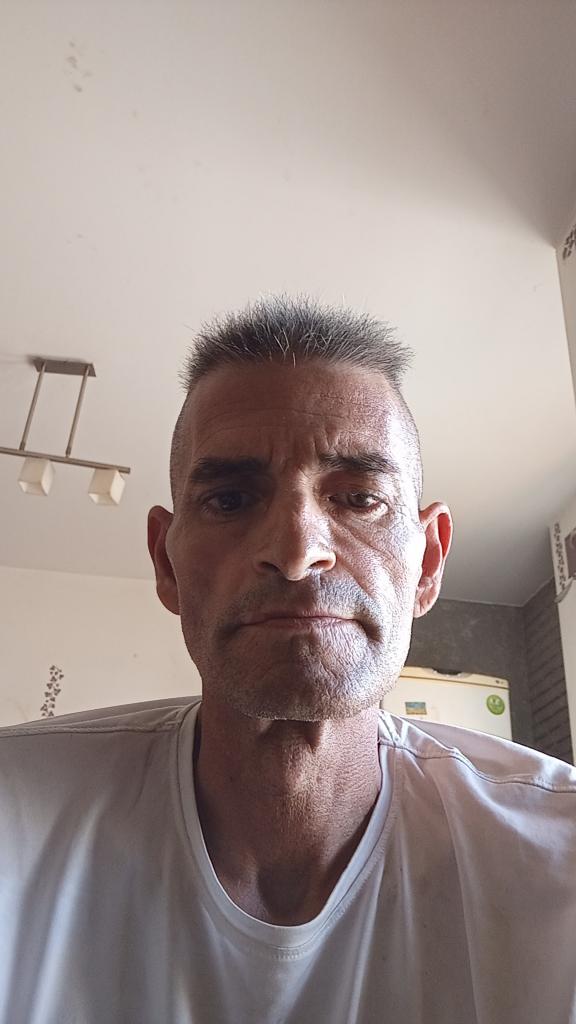 Chico busca chica en Valencia: 