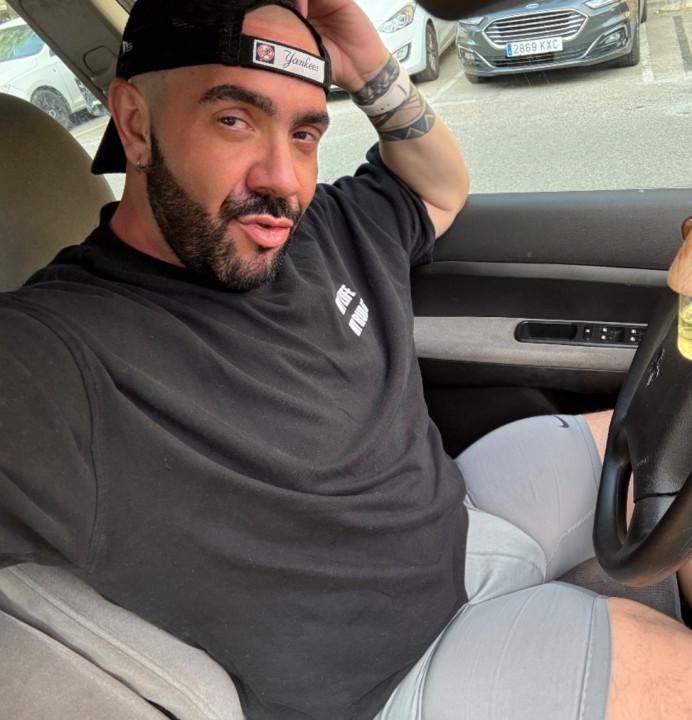 Chico busca chica en Valencia: 