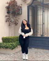 667587198: Chica busca chico en Barcelona