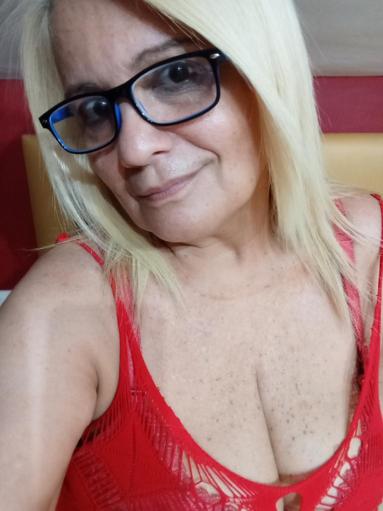 624066298: Chica busca chico en Orense