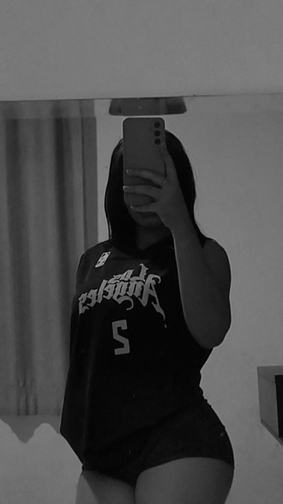 Chica busca chico en Sevilla: 