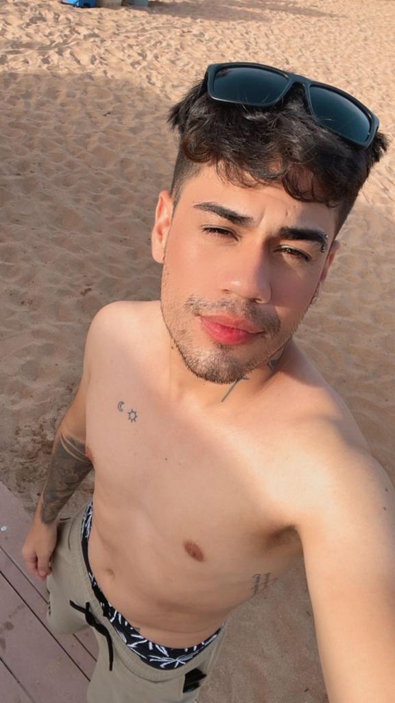 Chico busca chica en Málaga: 