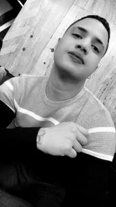 663496572: Chico busca chica en Valencia