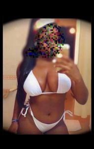 632779229: Chica busca chico en Barcelona