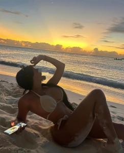 633413428: Chica busca chico en Álava