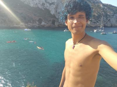 643346259: Chico busca chica en Alicante