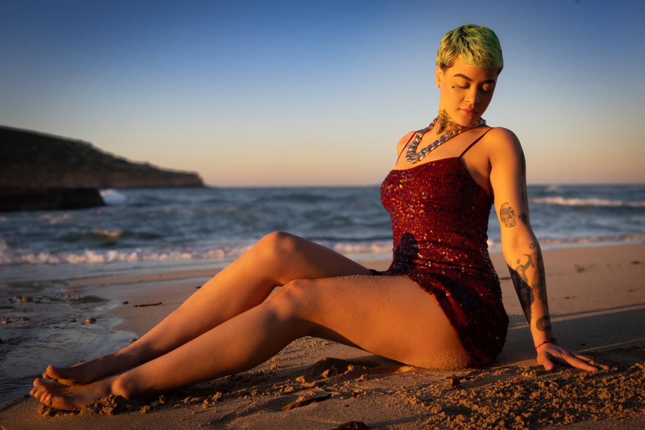 666000676: Chica busca chico en Ibiza