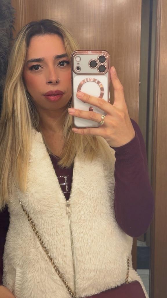 685127564: Chica busca chico en Barcelona