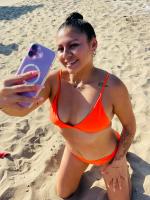 672144982: Chica busca chico en Barcelona