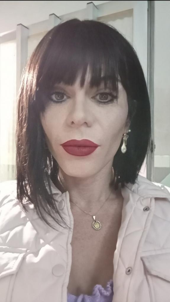 677896886: Transexual en Castellón