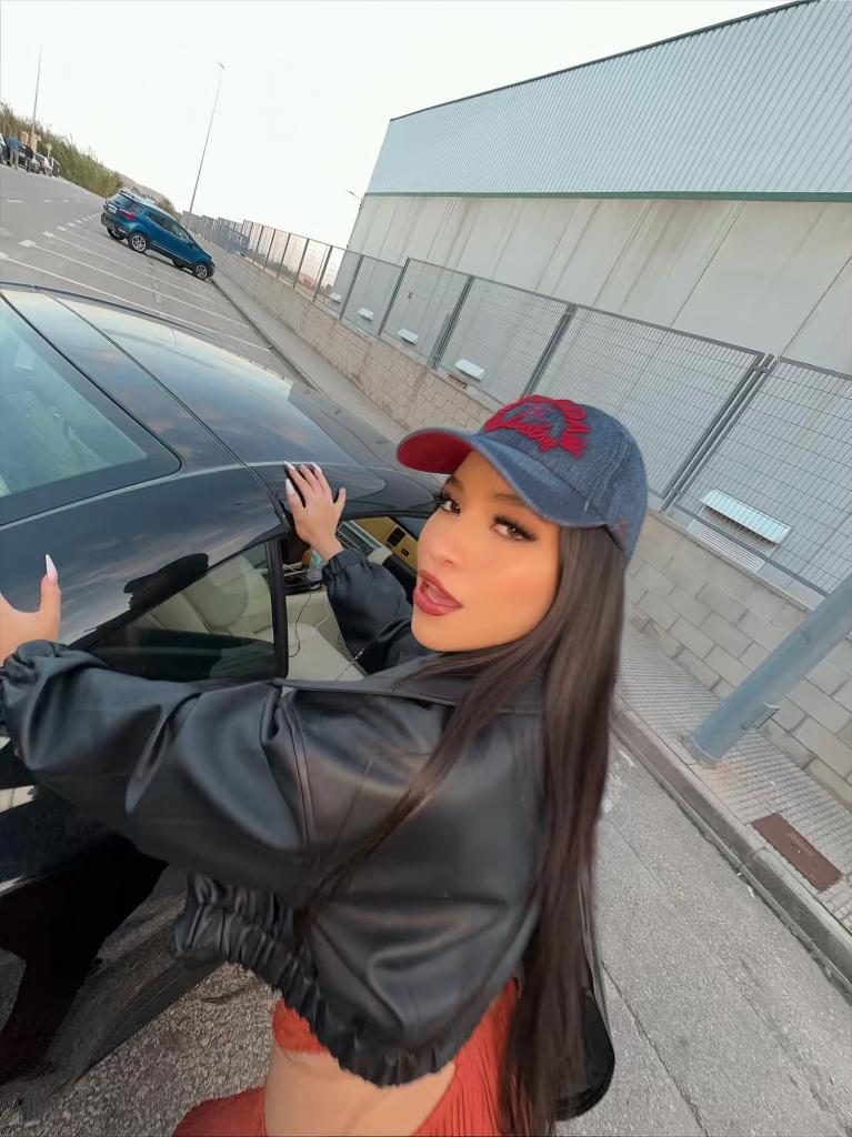 Chica busca chico en Alicante: 