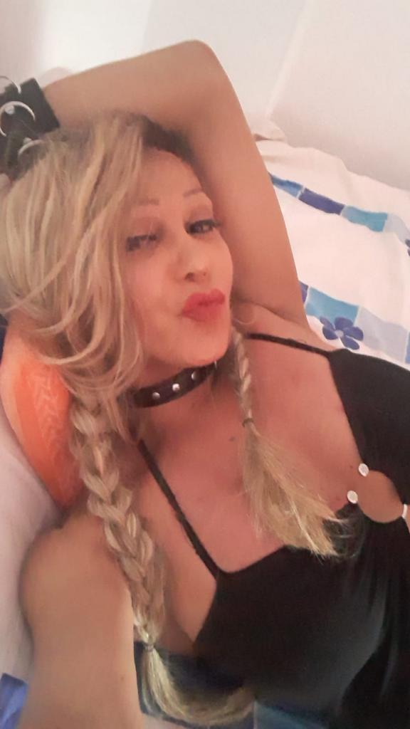 631066896: Transexual en Tarragona