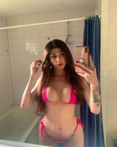 697497122: Transexual en Tarragona