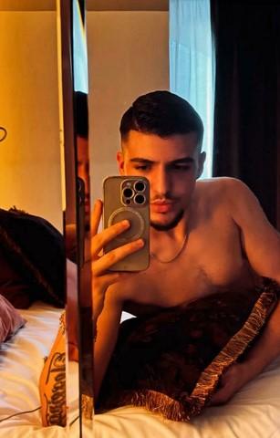 Chico busca chica en Cádiz: 