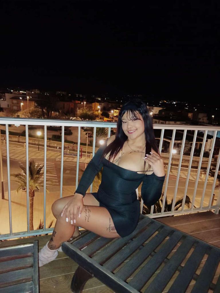 Chica busca chico en Valencia: Chica busca chico