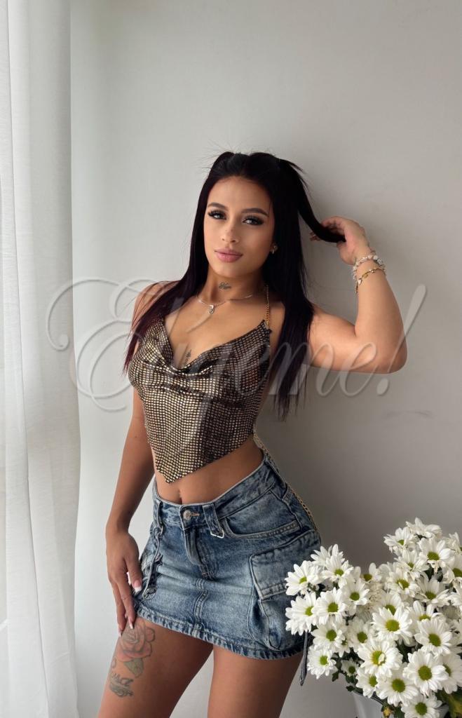 Chica busca chico en Barcelona: 