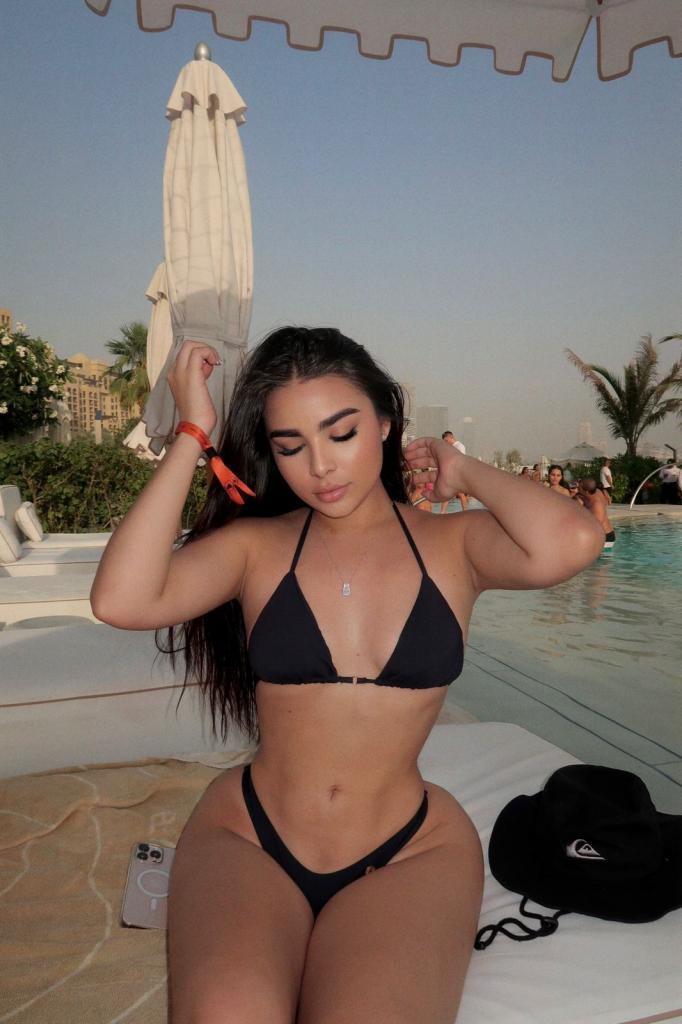 632582356: Chica busca chico en Barcelona