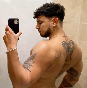 672044911: Chico busca chica en Ceuta