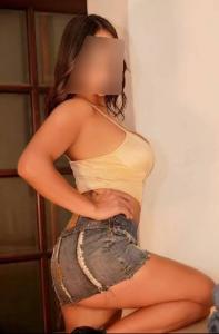699603433: Chica busca chico en Barcelona