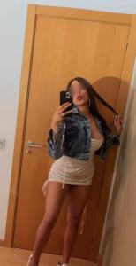 633857884: Chica busca chico en Madrid