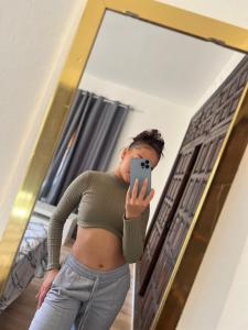 613832371: Chica busca chico en Valencia