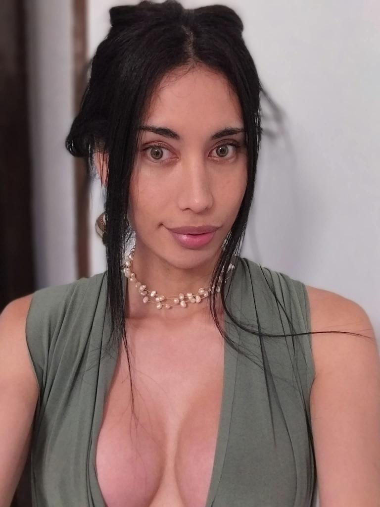 670872904: Transexual en Madrid