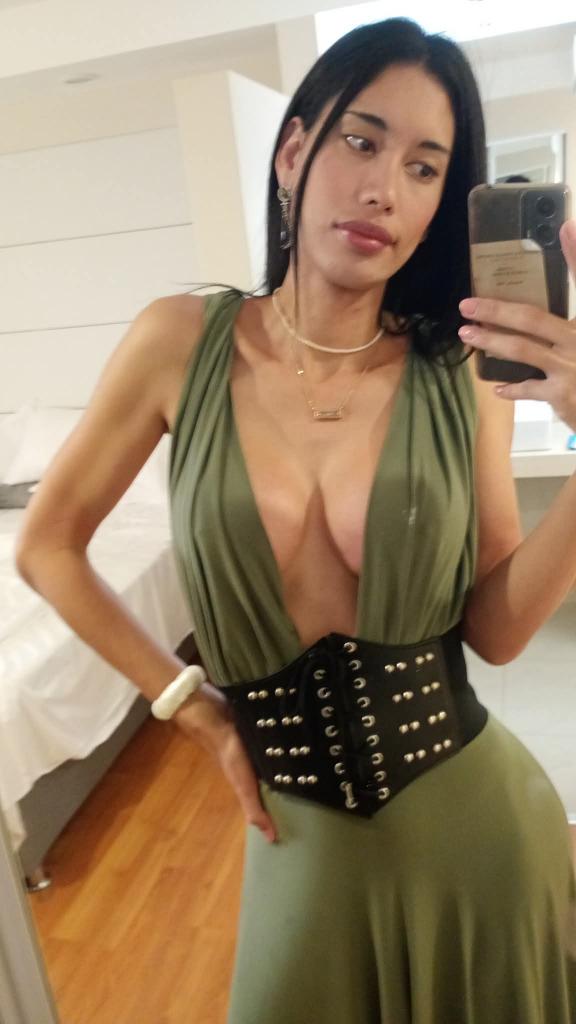 670872904: Travesti en Madrid