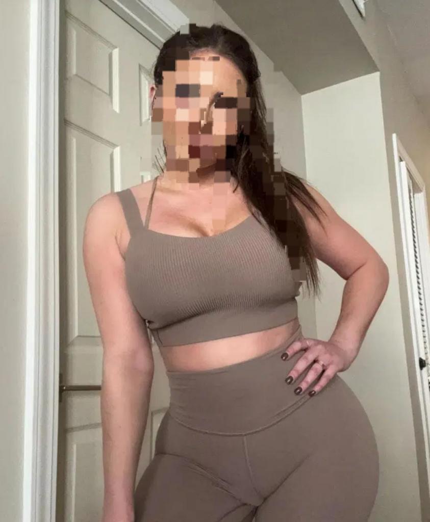 Chica busca chico en Huelva: 