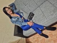 643047642: Chica busca chico en Zaragoza