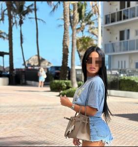 631332490: Chica busca chico en Almería