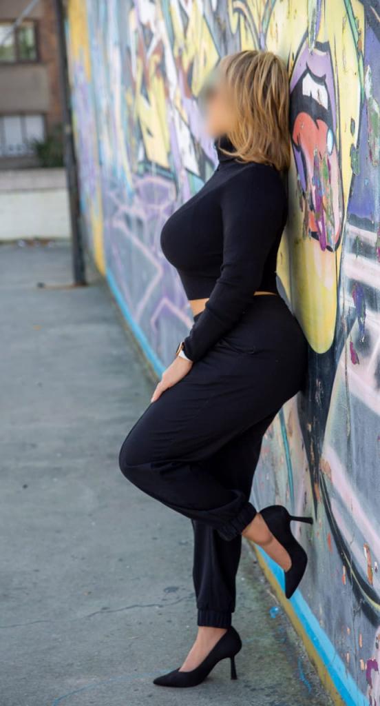 632848920: Chica busca chico en Asturias