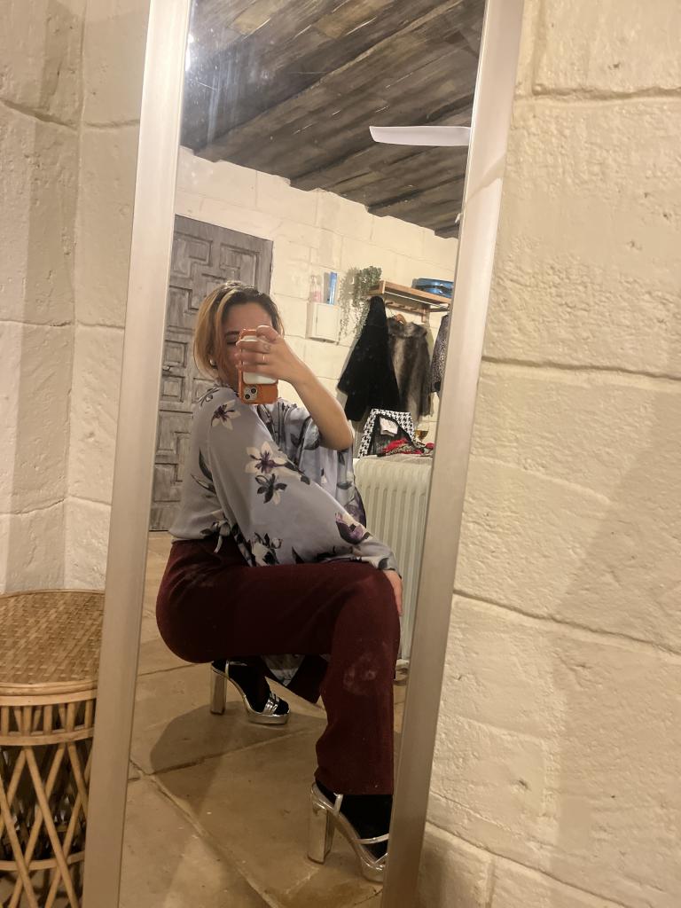 Chica busca chico en Cádiz: 