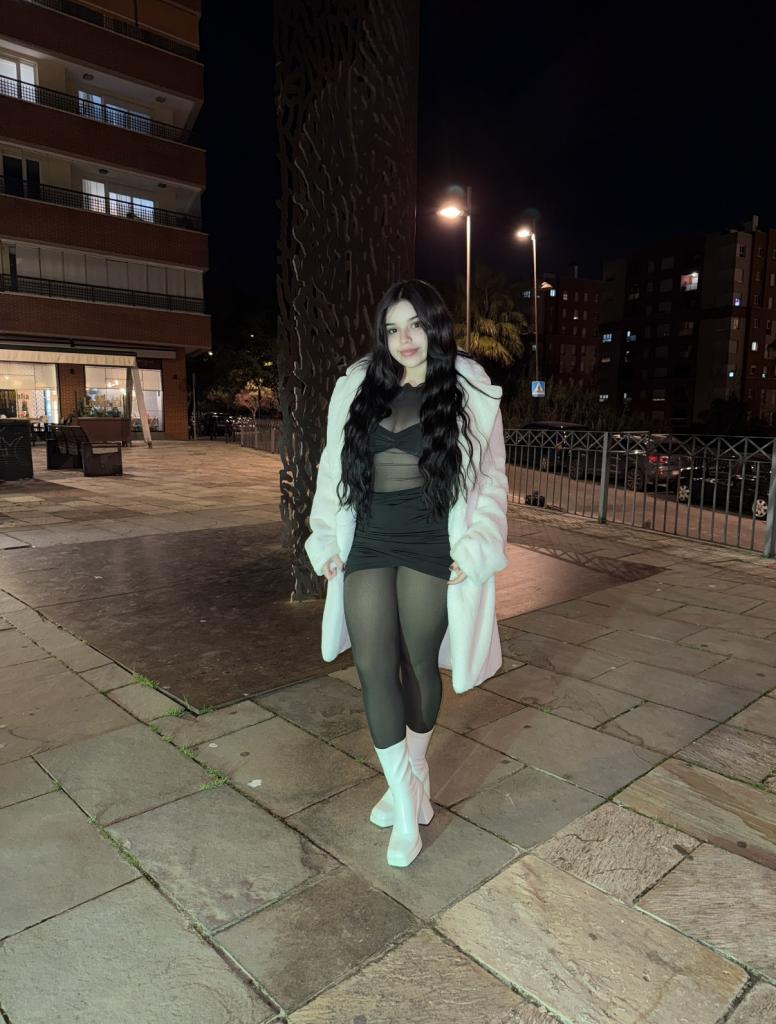 613925604: Chica busca chico en Cádiz