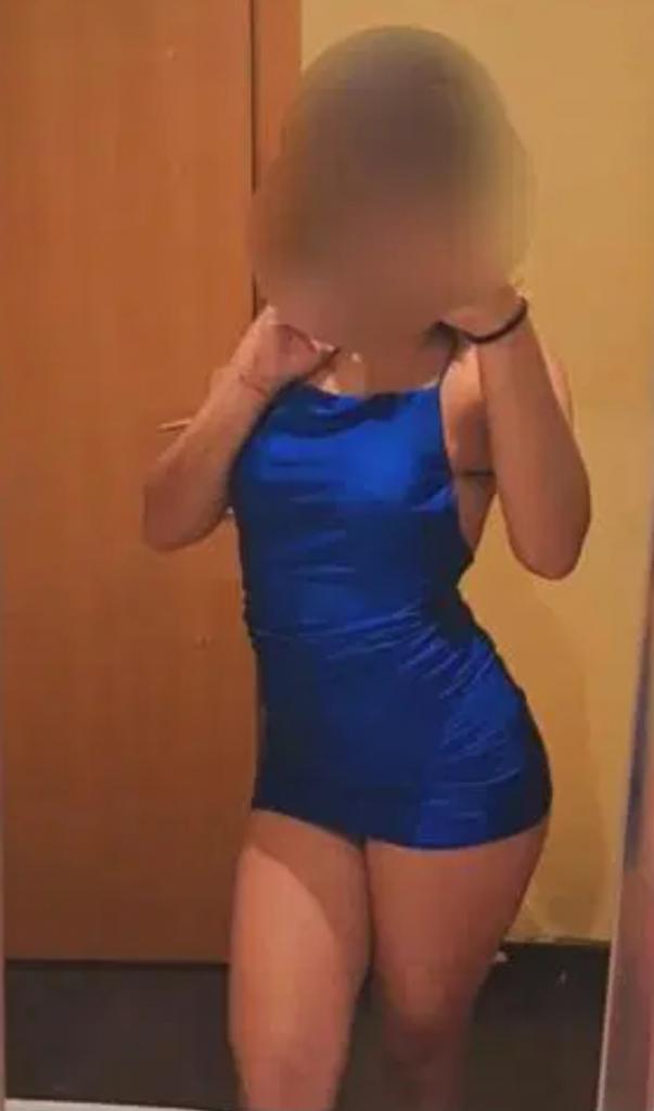 Chica busca chico en Ibiza: 