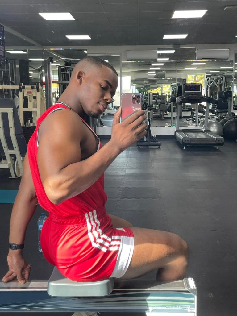 Chico busca chica en Barcelona: 